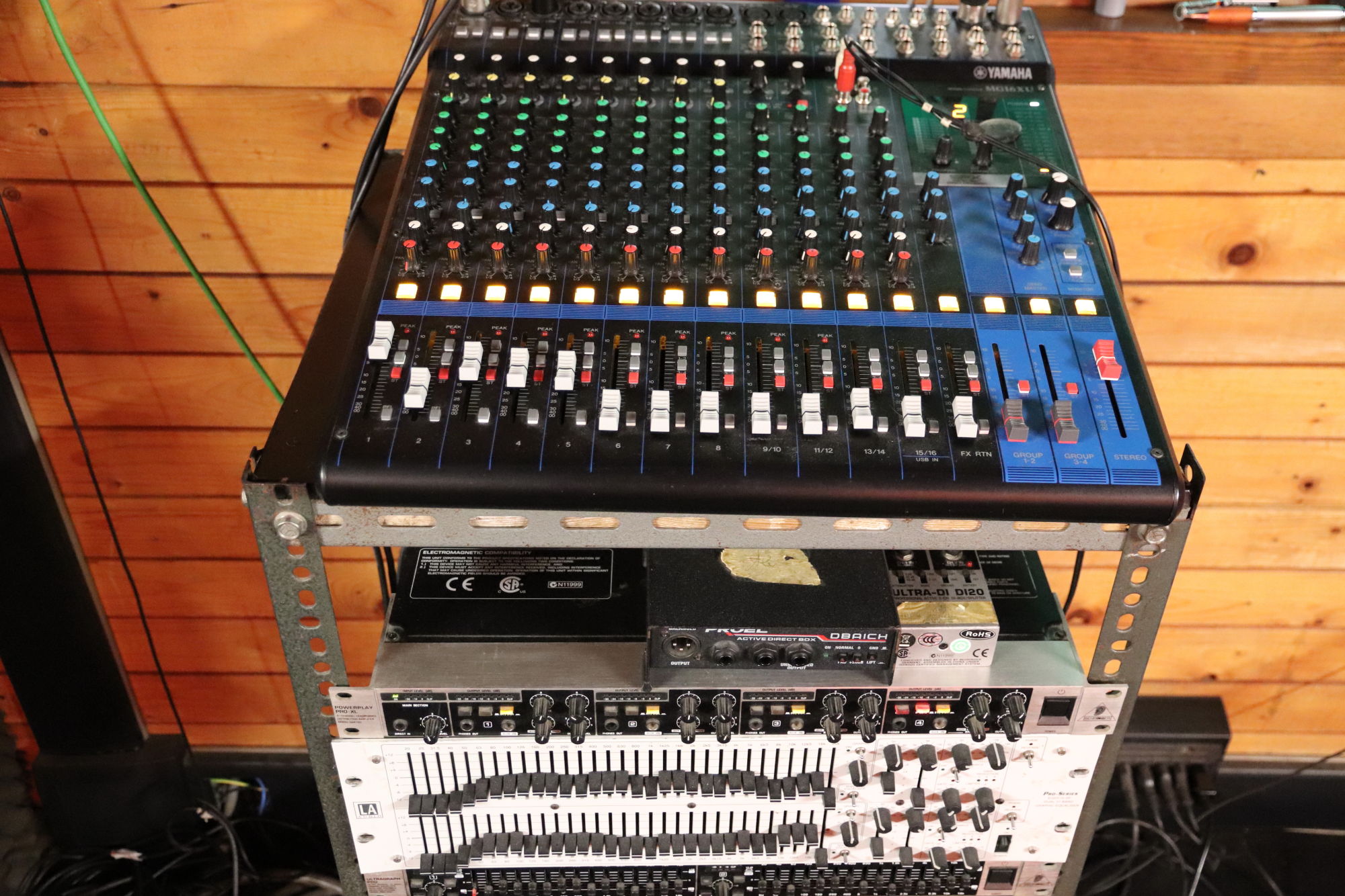 Tortonia Studio, produzioni musicali, studio di registrazione.