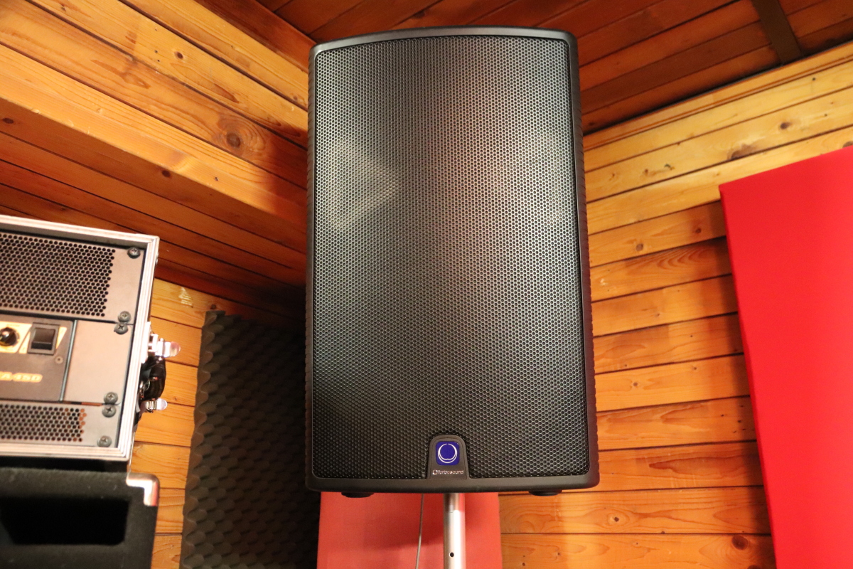 Tortonia Studio, produzioni musicali, studio di registrazione.