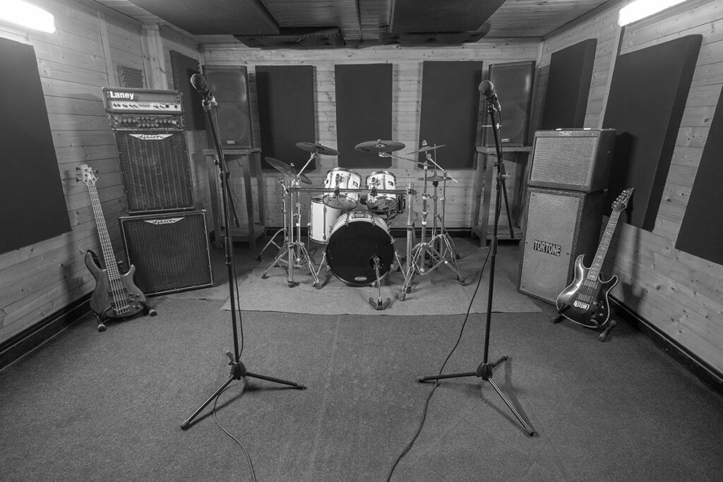 Sala prove Artist