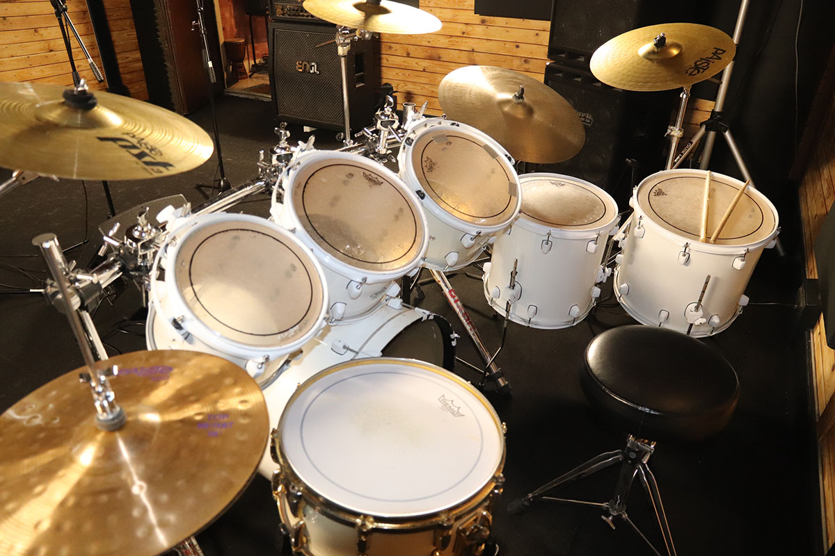 Tortonia Studio, produzioni musicali, studio di registrazione.